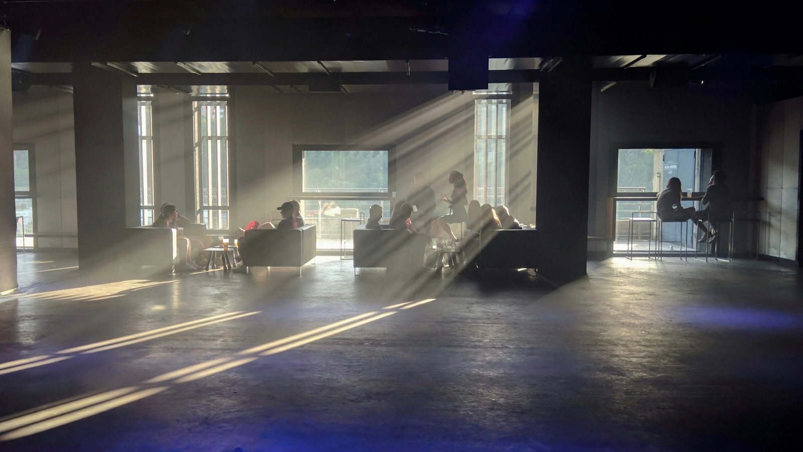 Fusion's Carpe executing an impressive Tracer play at the Overwatch League.