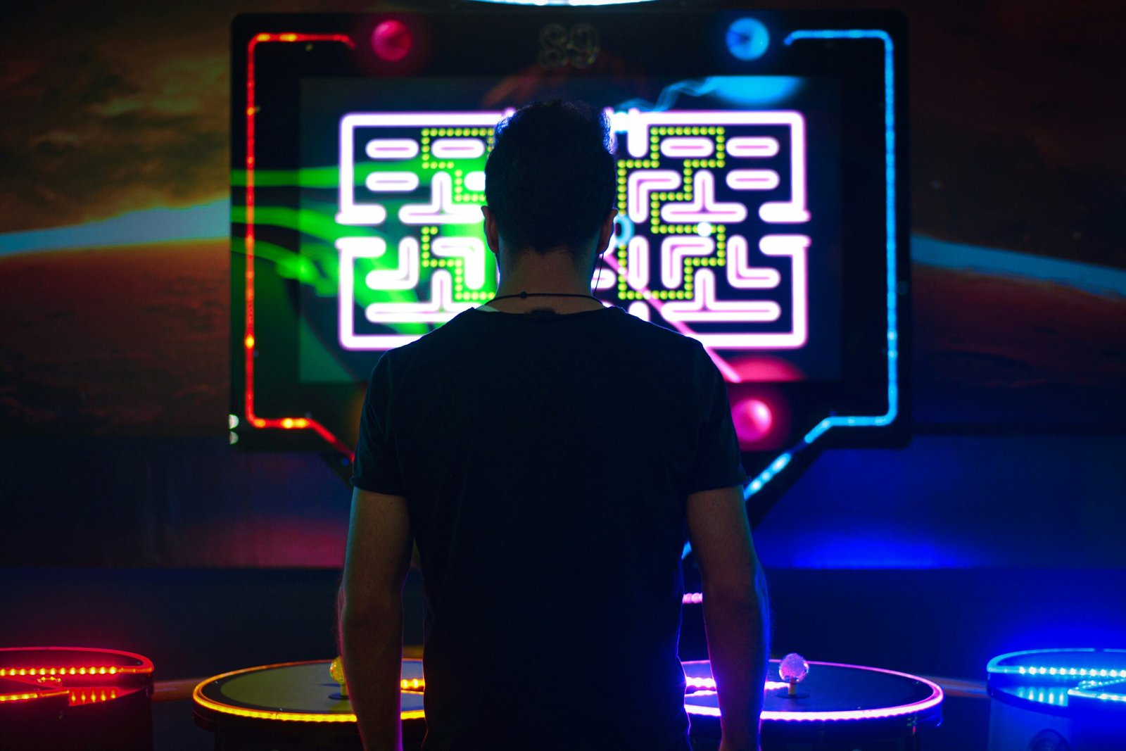 Seoul Dynasty players coordinating with Reinhardt and Ana in Overwatch League