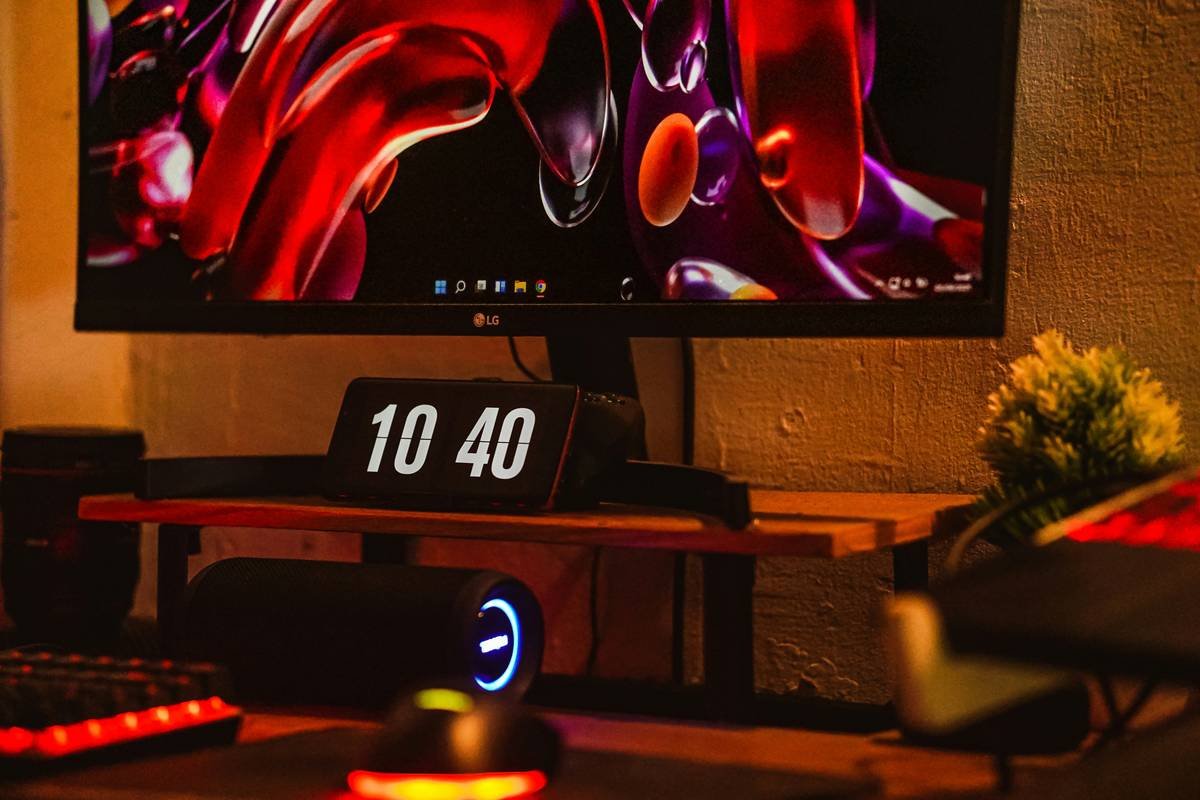 Infographic showcasing key moments in Seoul Dynasty vs. Shanghai Dragons