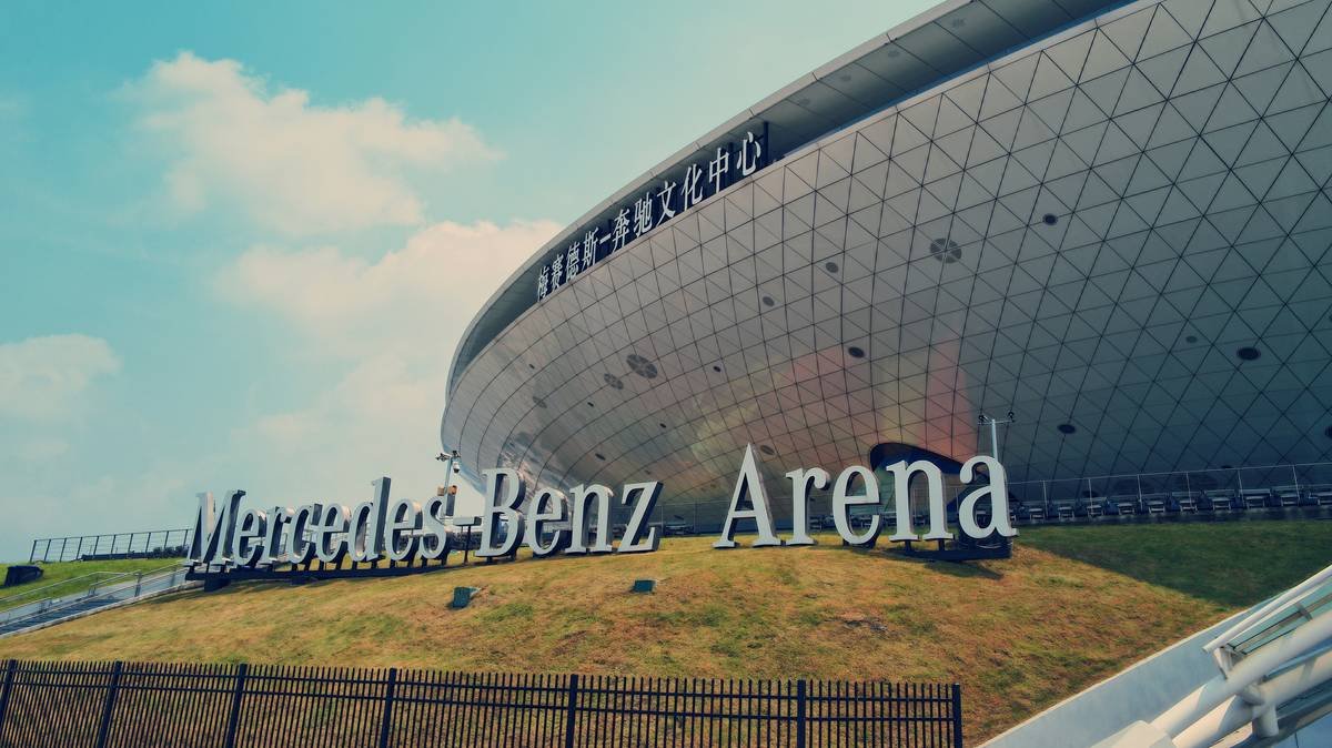 Infographic showing how Overwatch patches impact gameplay